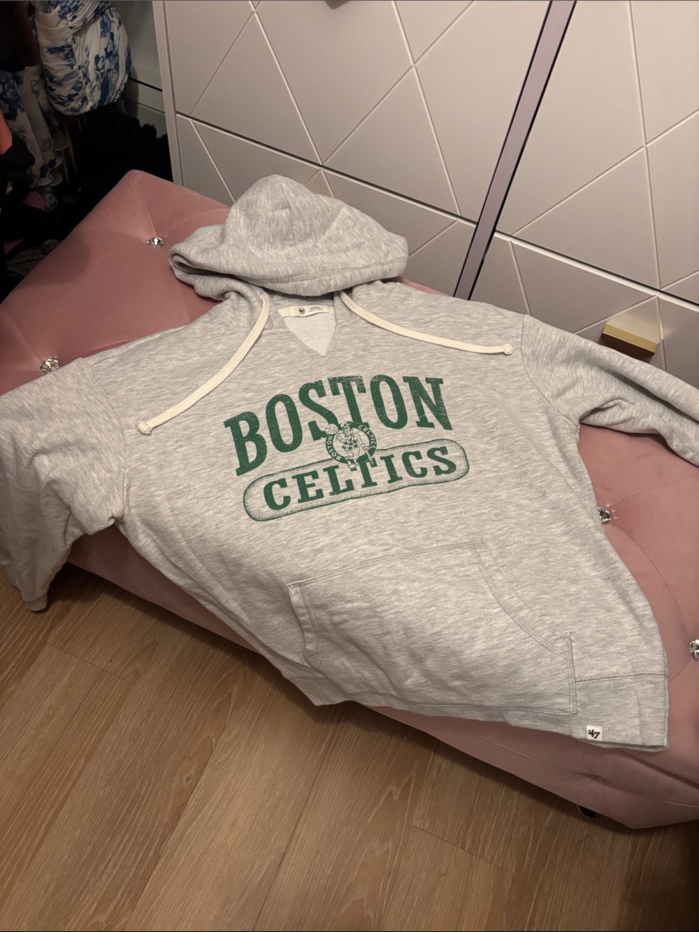 Boston Celtics Women's Gray Pullover Hoodie Sweatshirt
